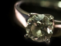 Gemstone ring